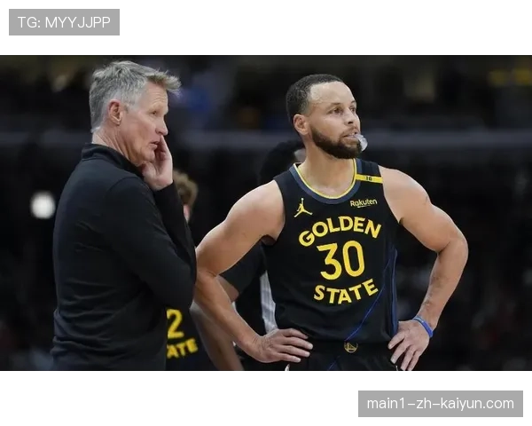 勇士格林12助攻但球队连败，体系运转仍依赖库里